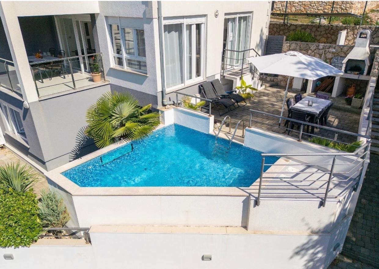 Apartment Sasso Bianco With The Private Pool Njivice Eksteriør bilde